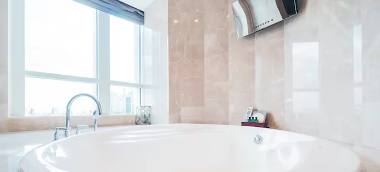 Bathroom Window Coverings in Titusville, FL